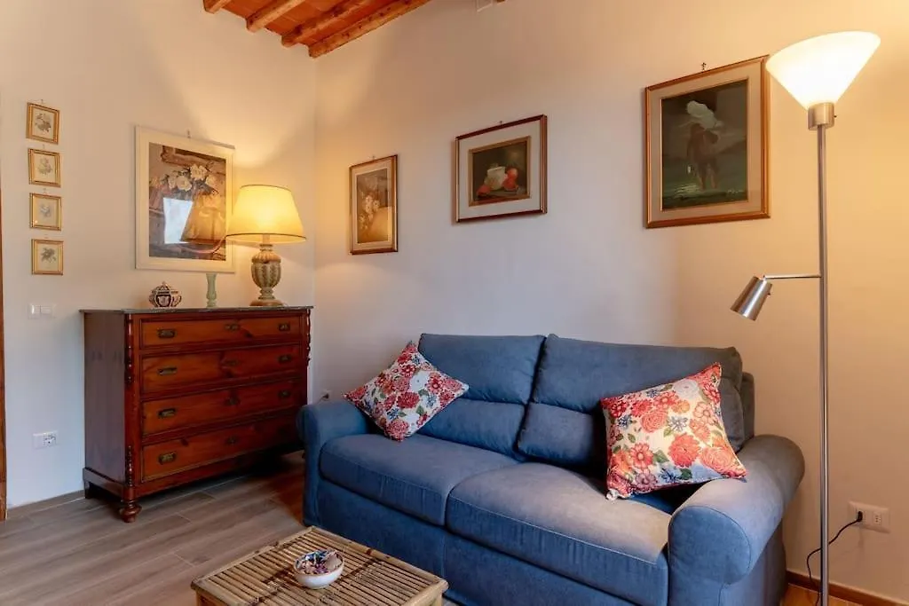 Semesterbostad Casa Vacanze Il Montagnolo Lucca Italien